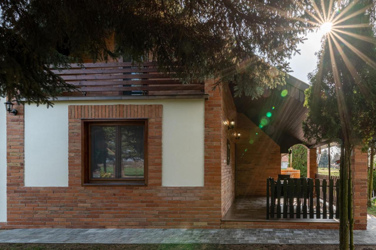 Pósteleki Vendégház-Nyugalom Szigetei Gyula Esterno foto