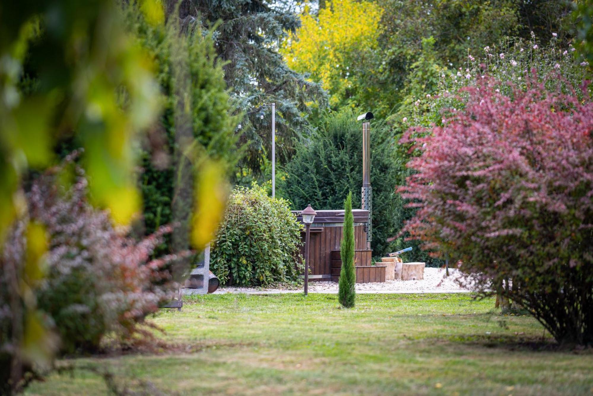 Pósteleki Vendégház-Nyugalom Szigetei Gyula Esterno foto